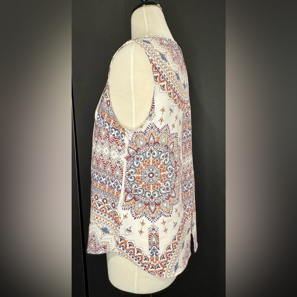 Cream Mandala Tank Top with Intricate Design - Picture 2 of 6